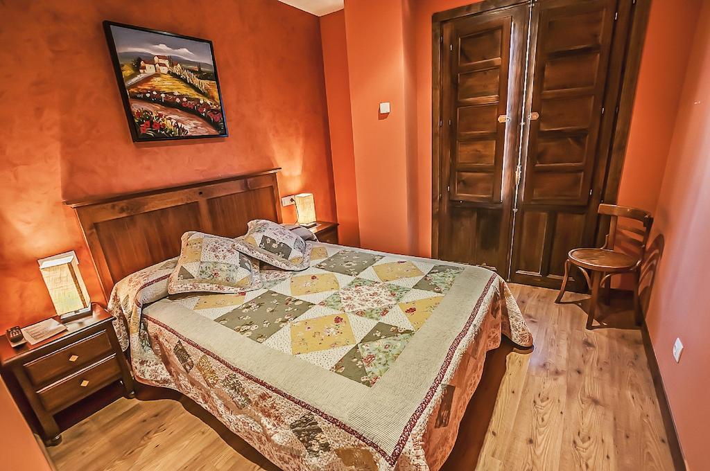 Hotel Rural Pajarapinta Molinaseca Szoba fotó